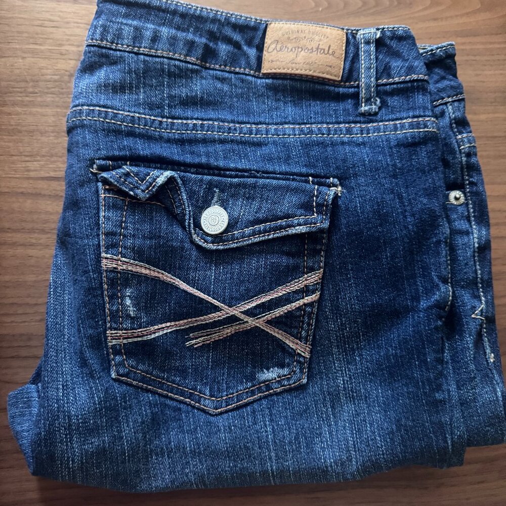 Aeropostale Bayla Distressed Capris